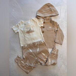 Adorable Baby Outfit Set in Cream and Tan. 12 months